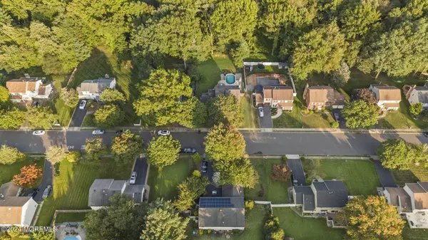 32 Marc Drive, Englishtown, NJ 07726