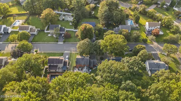 32 Marc Drive, Englishtown, NJ 07726