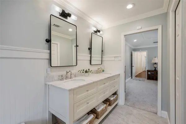 2504 Willowdale Drive, Carrollton, TX 75006