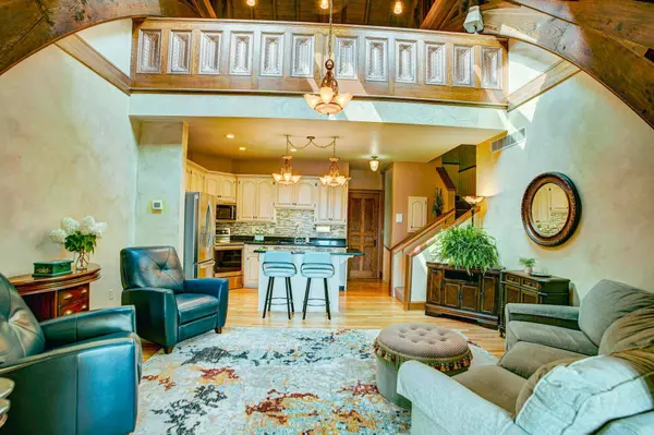 231 3rd ST N #B, Stillwater, MN 55082