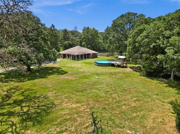 23489 Fm 1995, Lindale, TX 75771