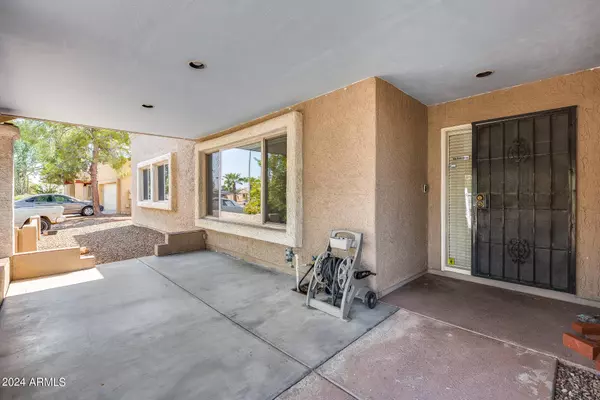 1843 E LAGUNA Drive, Tempe, AZ 85282