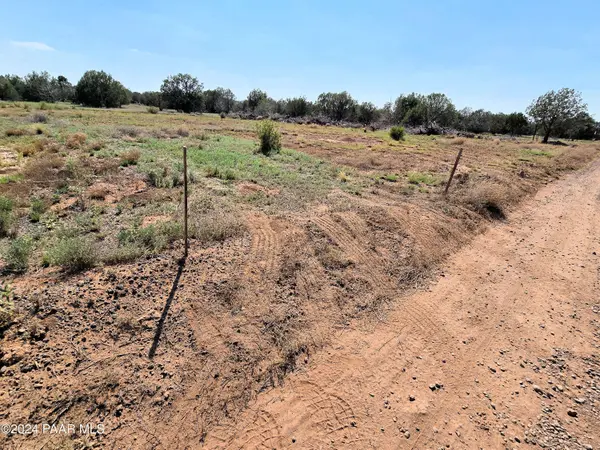 2020 W Rincon DR, Ash Fork, AZ 86320