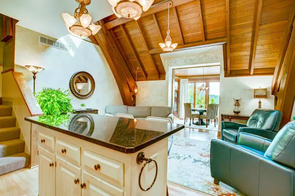 231 3rd ST N #B, Stillwater, MN 55082