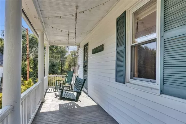 54 Blackstone St, Blackstone, MA 01504