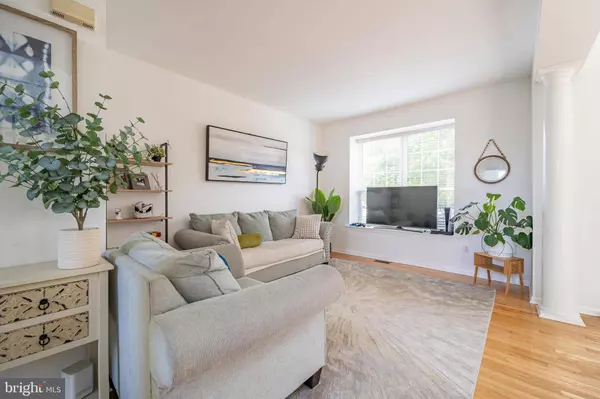 34 INVERNESS DR, Delran, NJ 08075