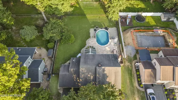 32 Marc Drive, Englishtown, NJ 07726