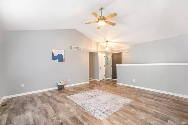 55318 Mayapple Court, Osceola, IN 46561-9167