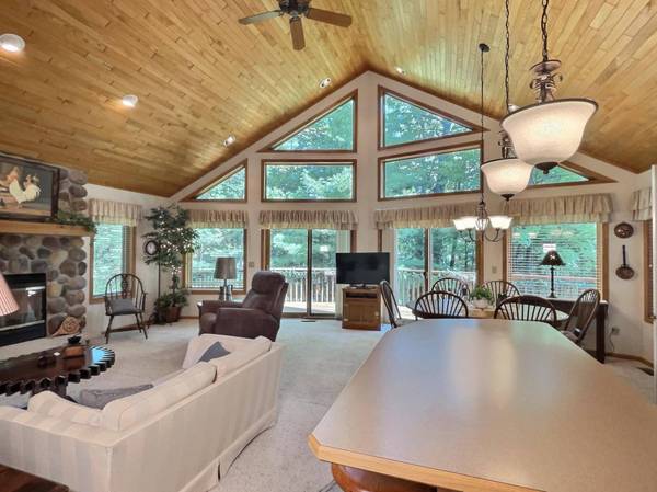 8834 BRADFORD POINT CT, St Germain, WI 54558