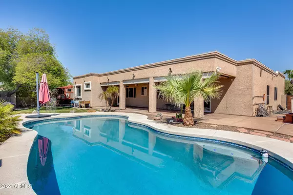 1843 E LAGUNA Drive, Tempe, AZ 85282