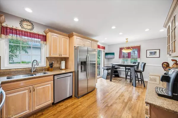 1N370 West Street, Carol Stream, IL 60188