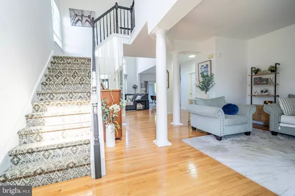 34 INVERNESS DR, Delran, NJ 08075