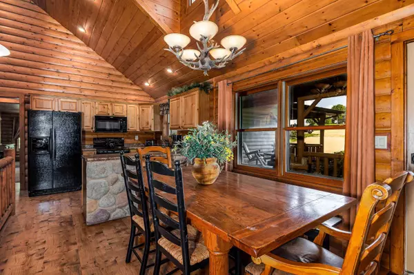 10A17 Hawk Court, Apple River, IL 61001