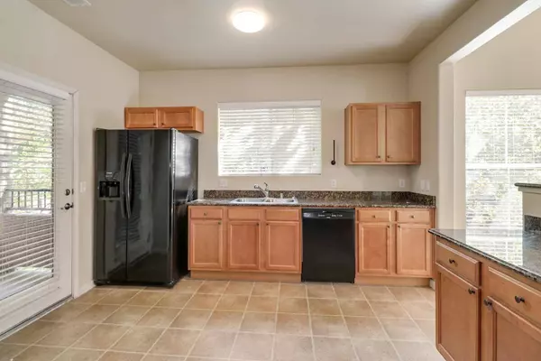 2435 Fontana ST #4, West Sacramento, CA 95691