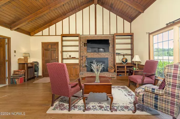 6654 Richardson RD, Spring Hope, NC 27882