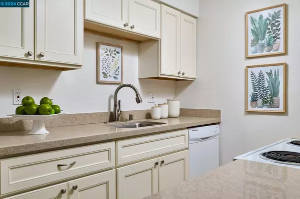 4260 Clayton Rd #37, Concord, CA 94521