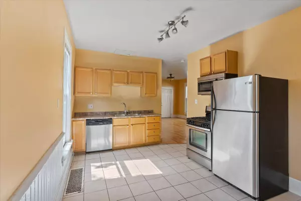 1814 N 1st, Milwaukee, WI 53212