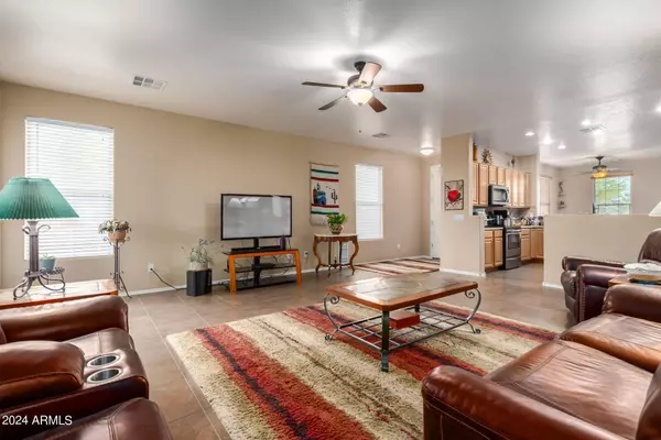 36384 W BARCELONA Lane, Maricopa, AZ 85138