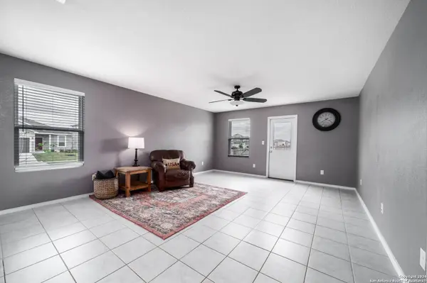 405 NOVA ZEMBLA, New Braunfels, TX 78130