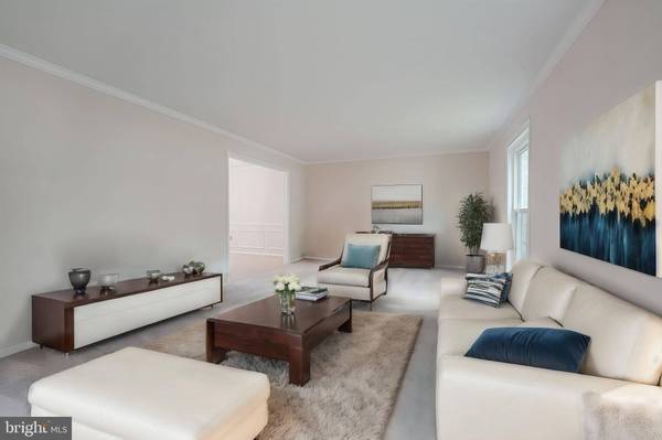 11815 PARLIAMENT DR, Woodbridge, VA 22192