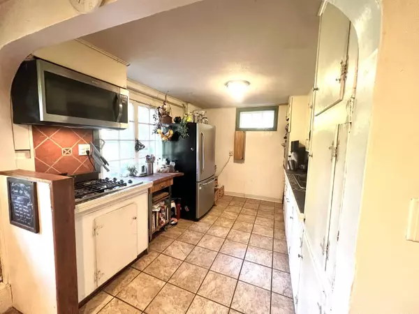 363 sawnee bean RD, Thetford, VT 05075