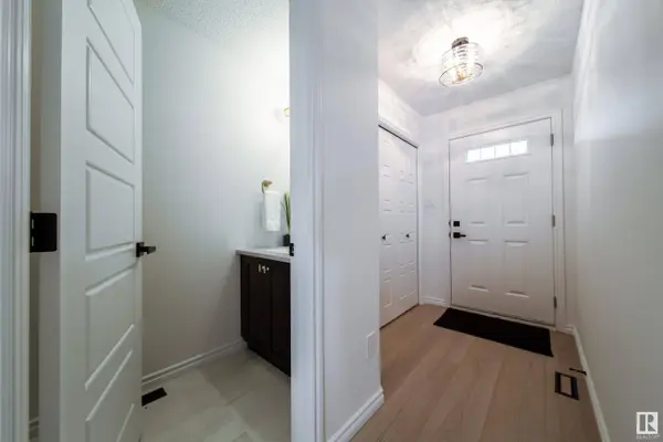 3811 WHITELAW PL NW, Edmonton, AB T6W 0V9