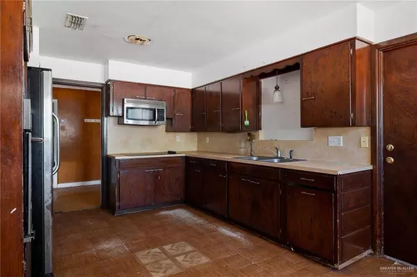 610 W Gore AVE, Pharr, TX 78577