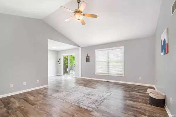 55318 Mayapple Court, Osceola, IN 46561-9167