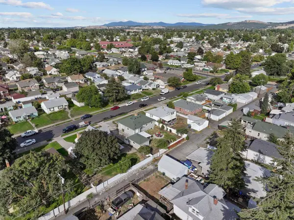 628 E Courtland Ave, Spokane, WA 99207