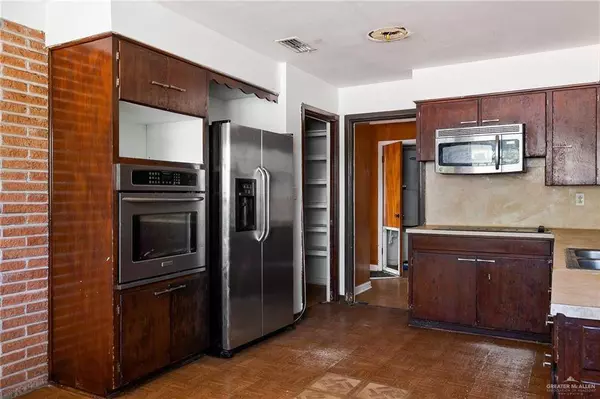 610 W Gore AVE, Pharr, TX 78577