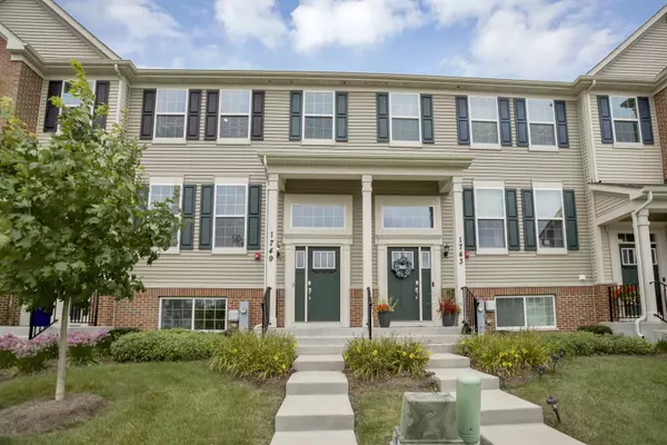 1749 Carlstedt DR, Batavia, IL 60510