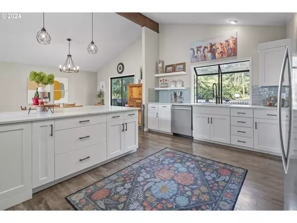 1112 SE 329TH AVE, Washougal, WA 98671