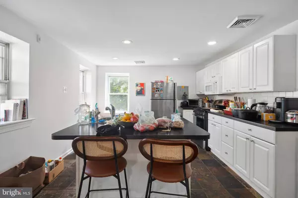 911 N 6TH ST, Philadelphia, PA 19123