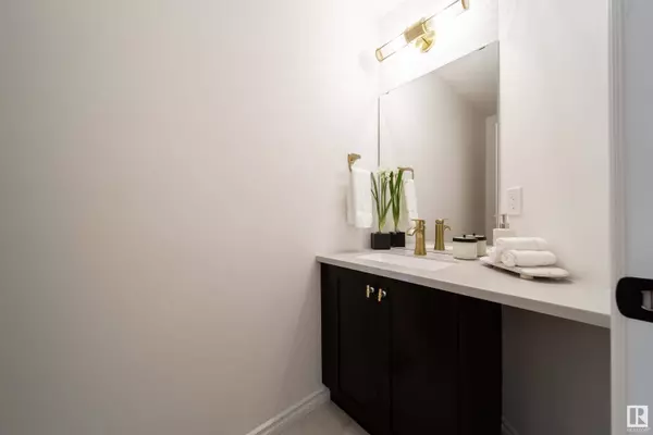 3811 WHITELAW PL NW, Edmonton, AB T6W 0V9