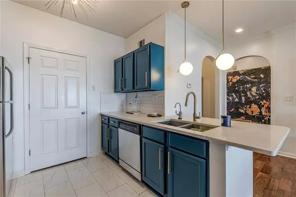 4333 DUNWOODY PARK #2212, Dunwoody, GA 30338