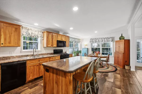 195 Bush Row RD, Denmark, ME 04022