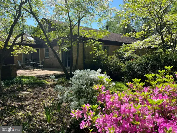 9912 CARTER RD, Bethesda, MD 20817