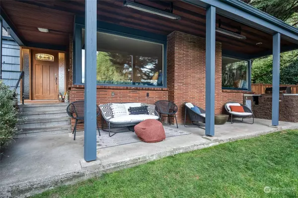 12537 41st AVE NE, Seattle, WA 98125