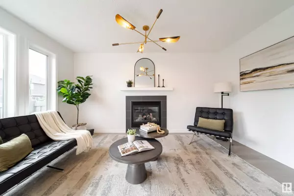 3811 WHITELAW PL NW, Edmonton, AB T6W 0V9