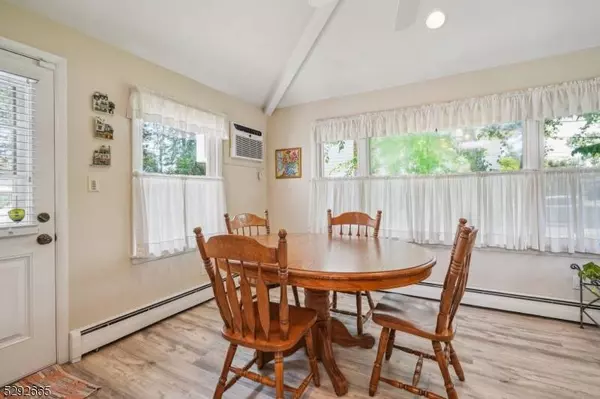 9 Woodside Rd, Springfield Twp., NJ 07081