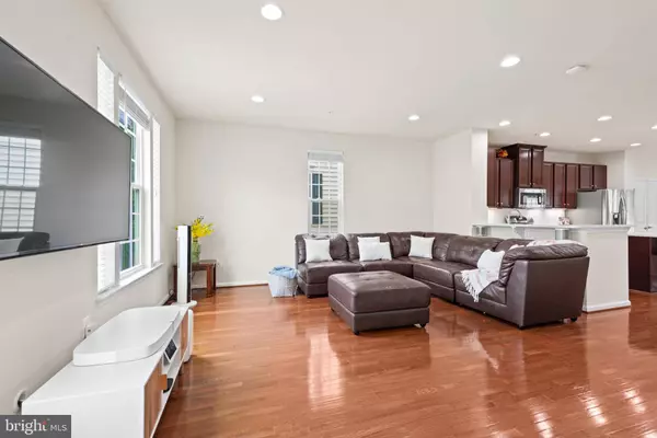 3212 VOGEL RD, Ellicott City, MD 21043