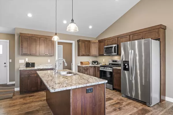 1019 166th ST, Hammond, WI 54015