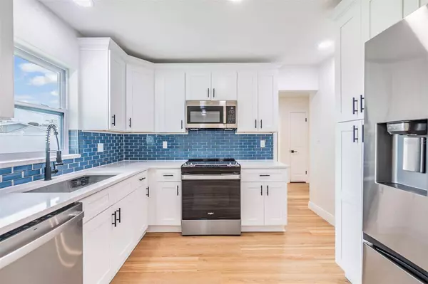 1319 WINDSOR DR, Clearwater, FL 33756