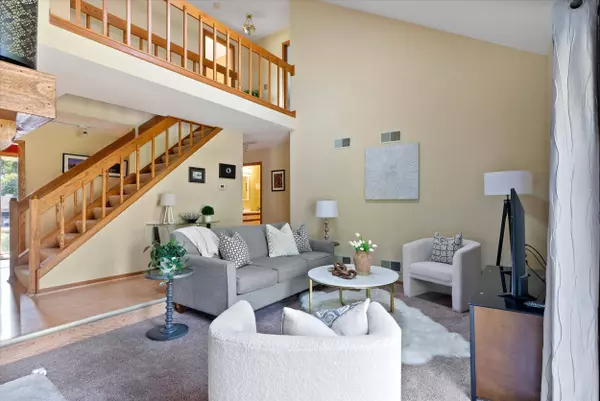 11850 Woodland, Hales Corners, WI 53130