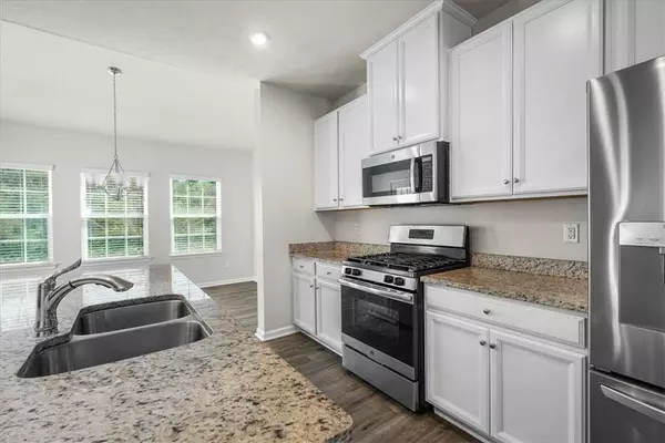 208 Washington Drive, Clairton, PA 15025