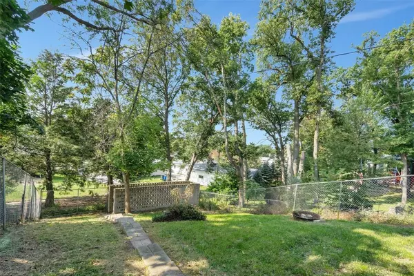 3821 Bever AVE SE, Cedar Rapids, IA 52403