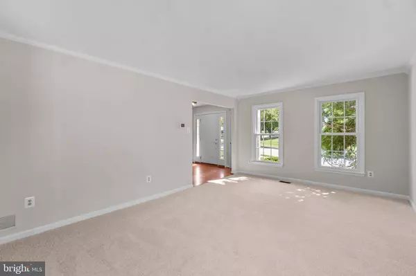 7812 FLAGSTONE CT NW, Ellicott City, MD 21043