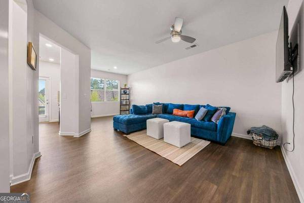 5642 Union Pointe DR, Union City, GA 30291