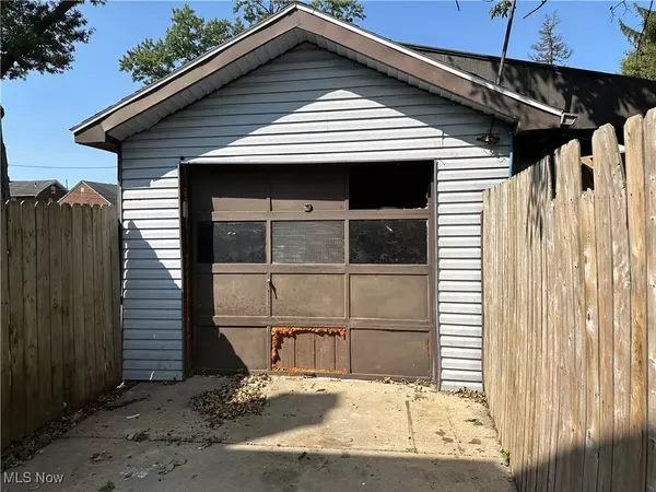 110 N Brockway AVE, Youngstown, OH 44509