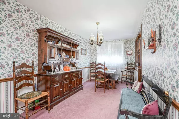 3279 HOLME AVE, Philadelphia, PA 19114